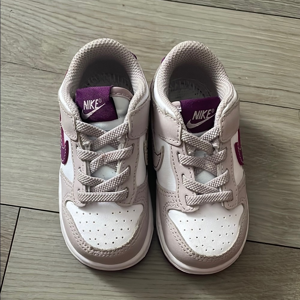 Nike Kids Shoes - White and Purple
